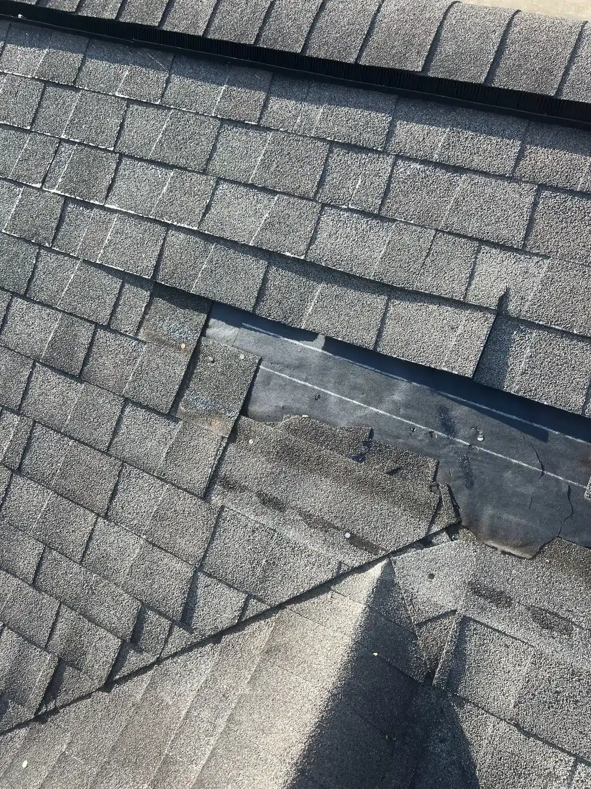 New architectural shingle roof installed in Sugar Land