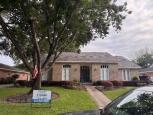 Roof replacement crew Quail Valley Missouri City