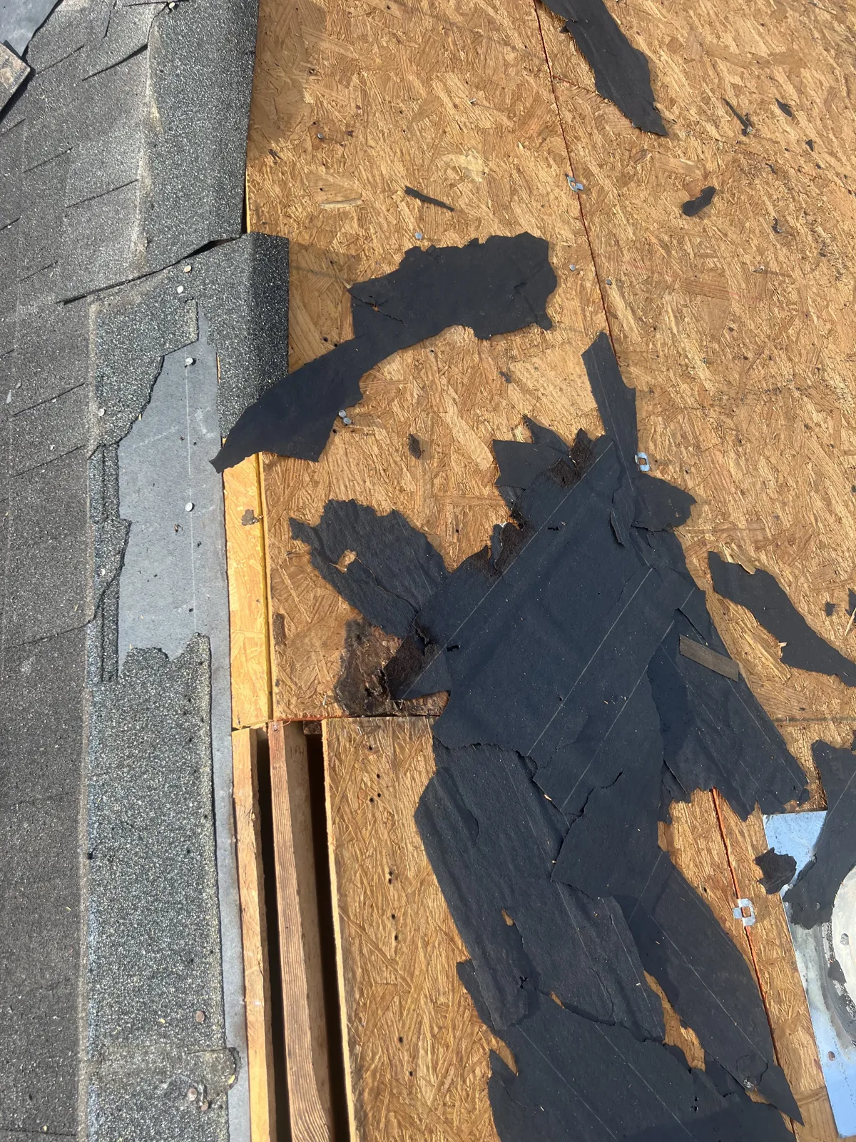 Deck edge detail during tear-off